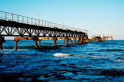 Бебето с мръсната вода