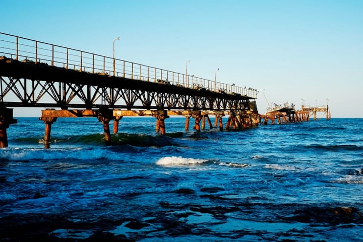 Бебето с мръсната вода