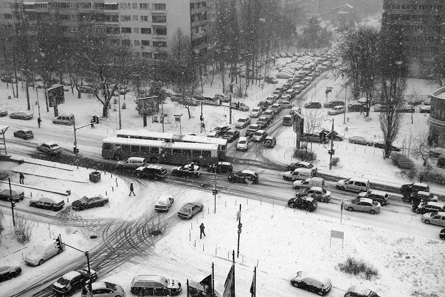 Зима и в София